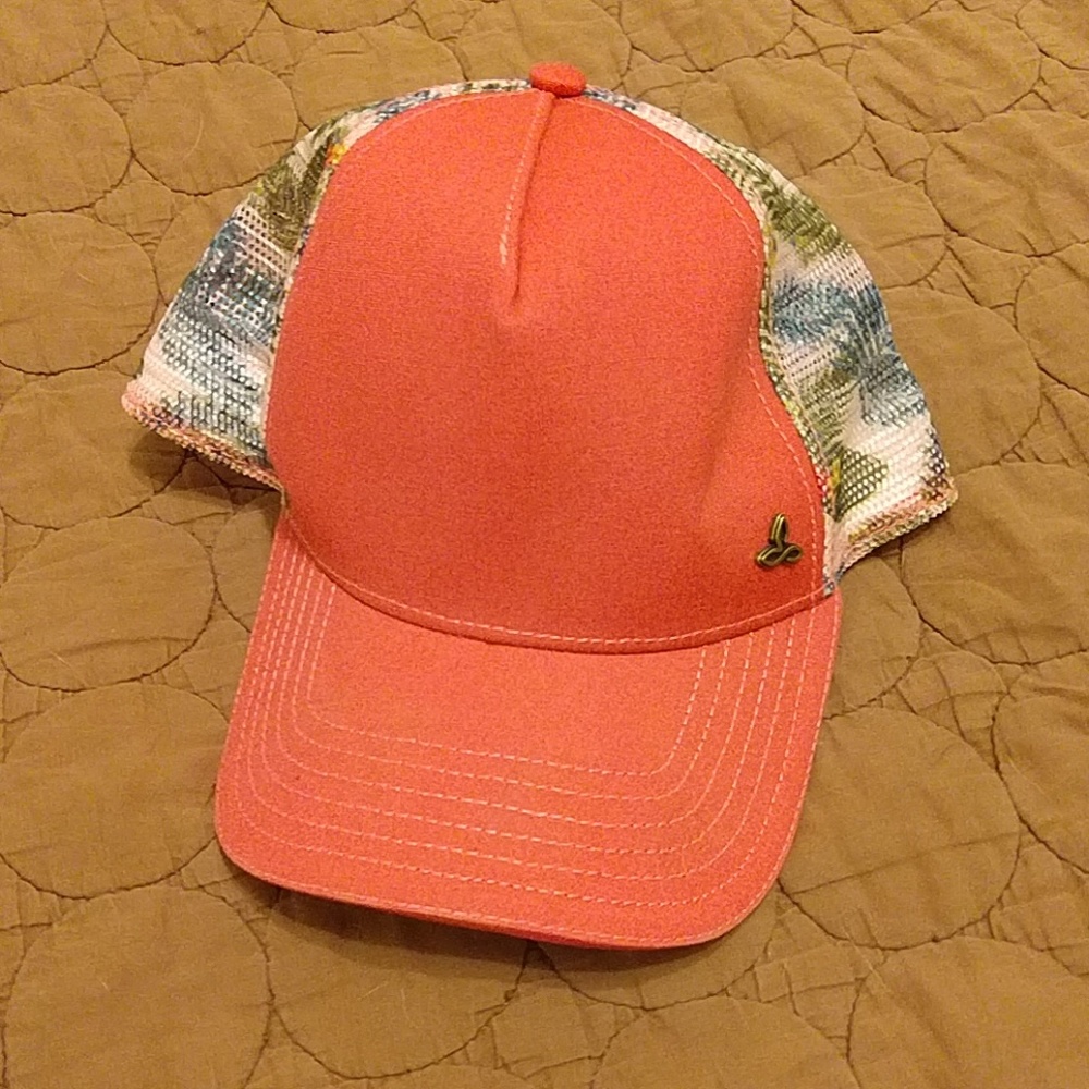 Cute Prana hat